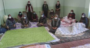 Bilecik'te Bir Esnafın Yaptığı El Sanatı Pazaryeri'nde Yaşatılıyor